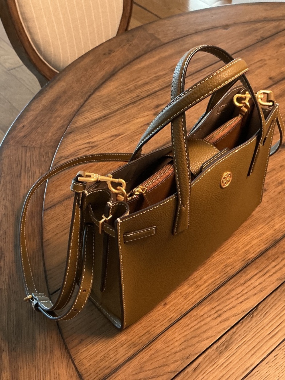 Tory Burch Blake Center Zipper Tote - Picture 7 of 10
